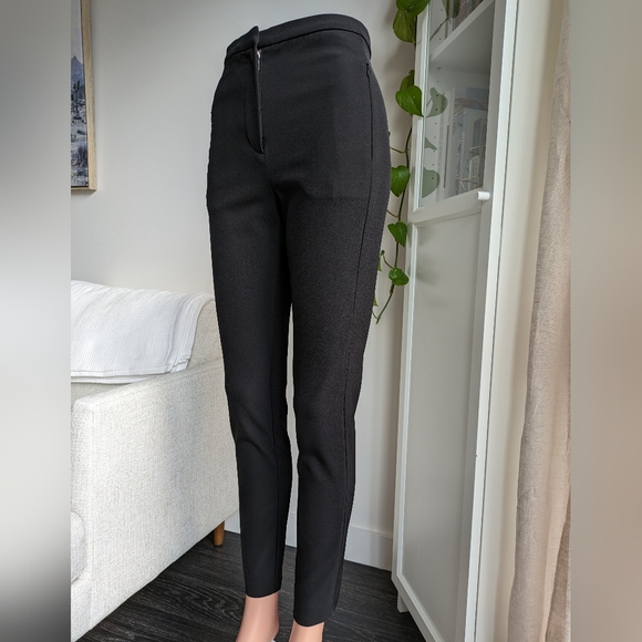 Aritzia Wilfred Slim Pant - Picture 4 of 9